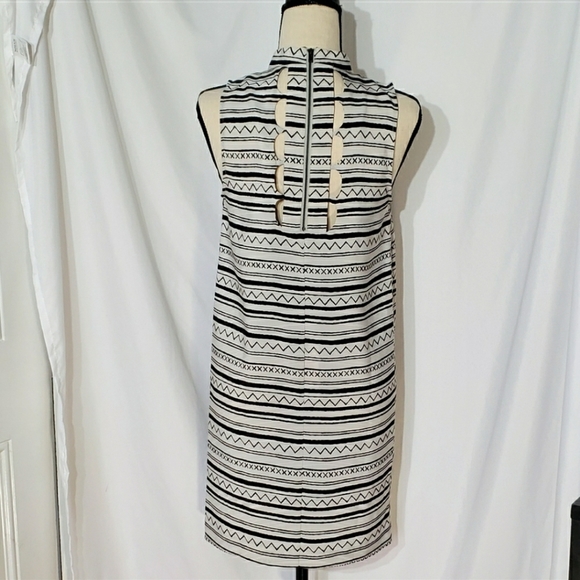 NWT! BCBGeneration Printed Mini Dress, Small - Picture 3 of 4